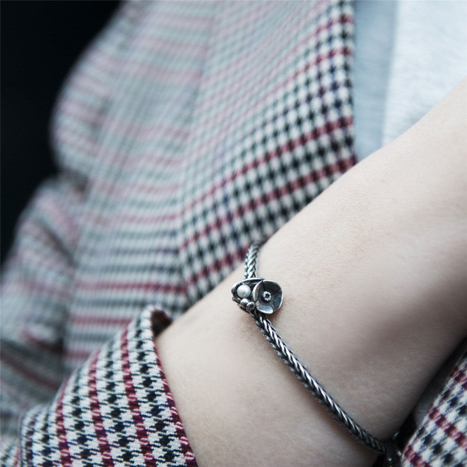 Poppy of August Bracelet - 7.9 4