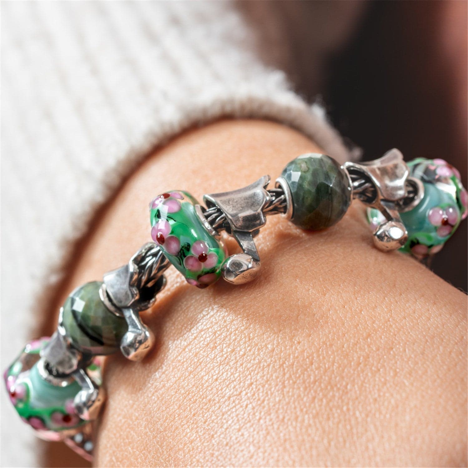 Enchanted Rose Garden Bead 8