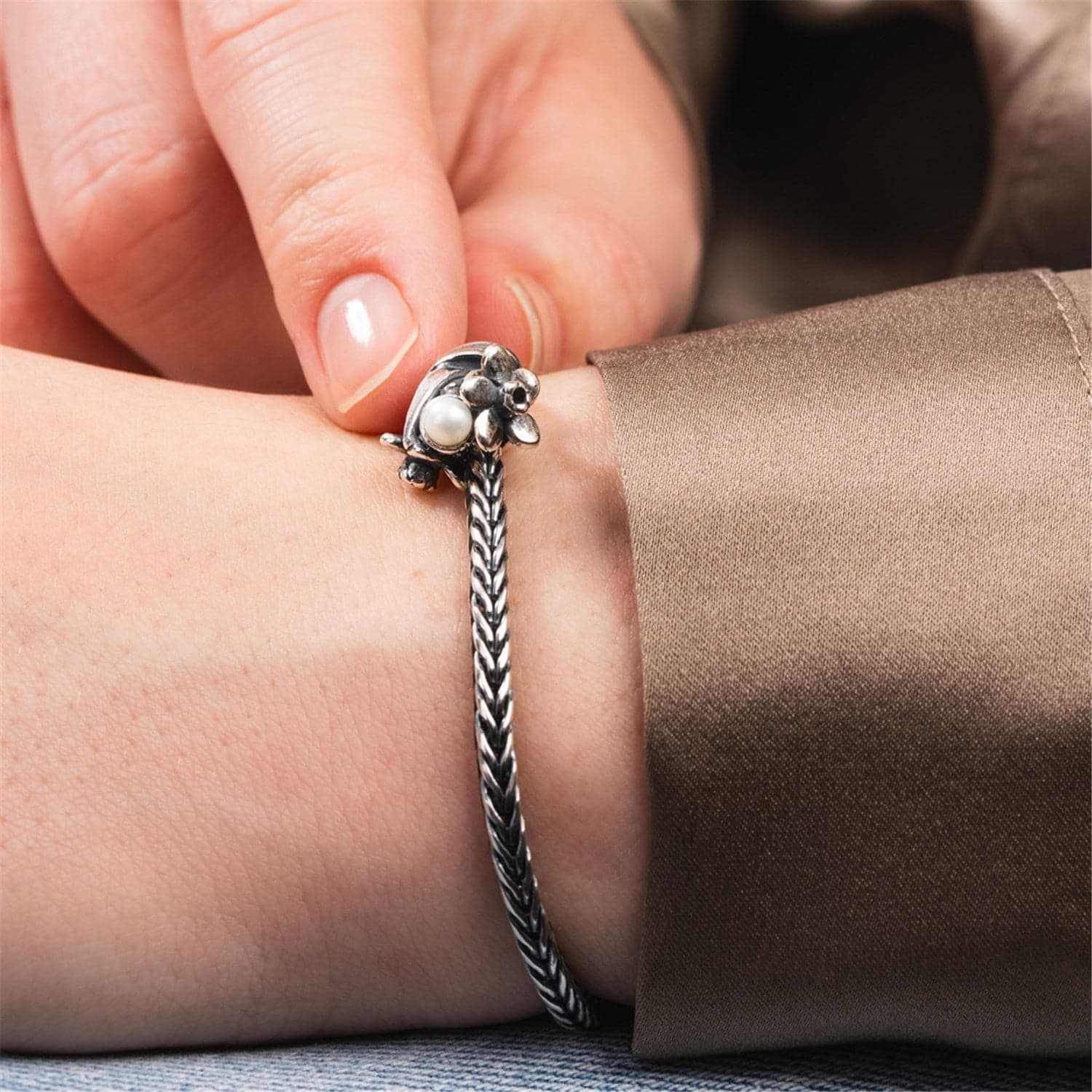 Daffodil of March Bracelet - 6.7 2