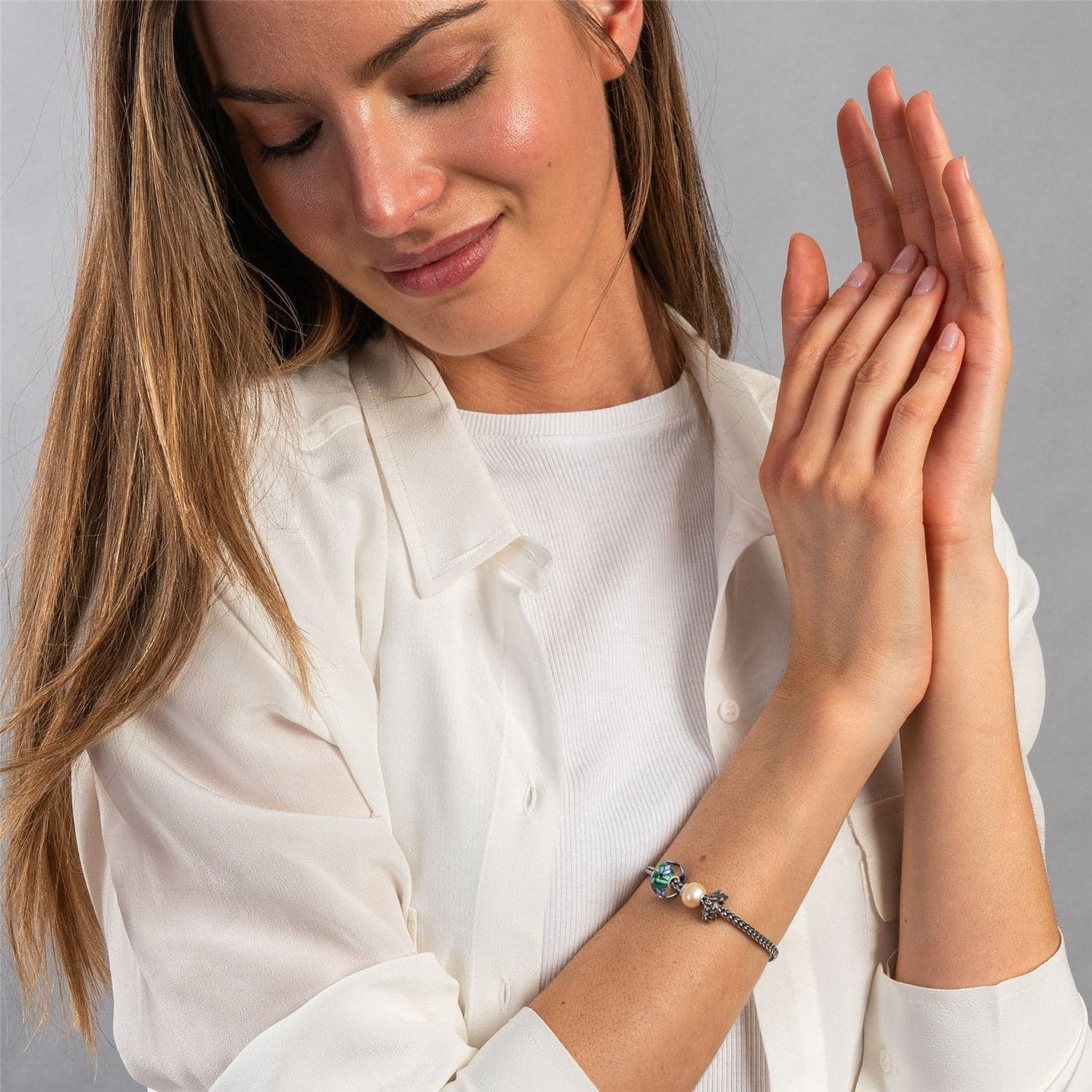 Blue Iris Bloom Bead 7