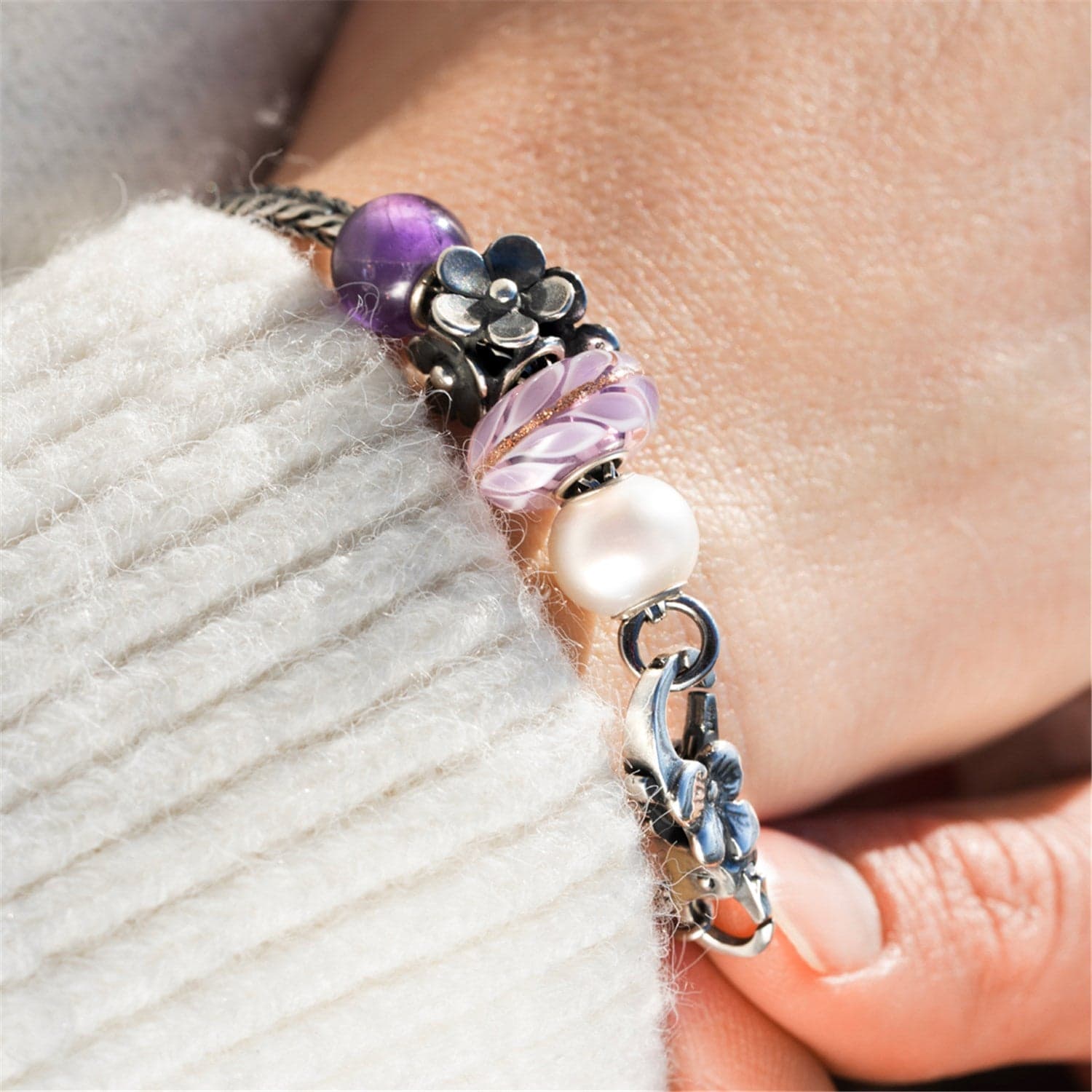 Heartfelt Bloom Bead 4