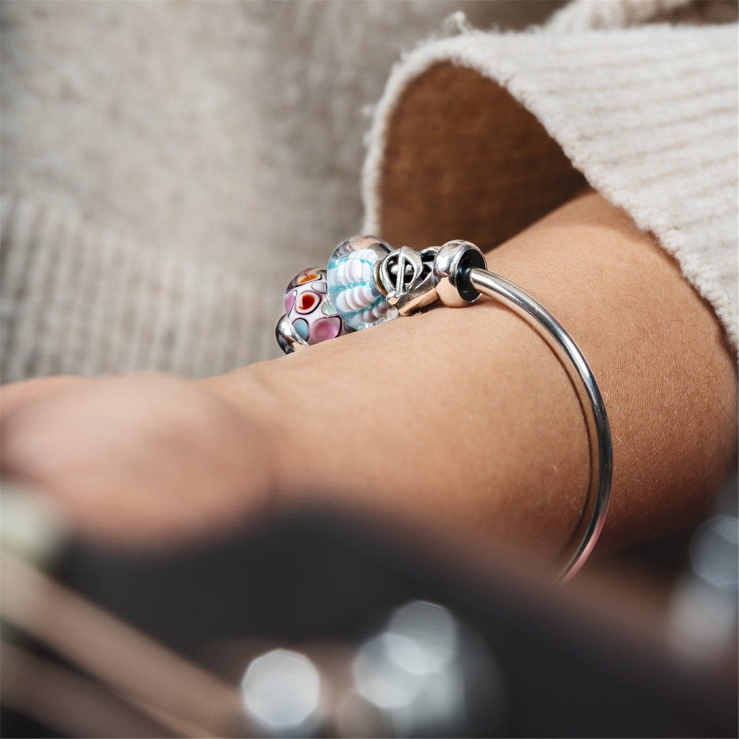 World of Wonders Bead 7