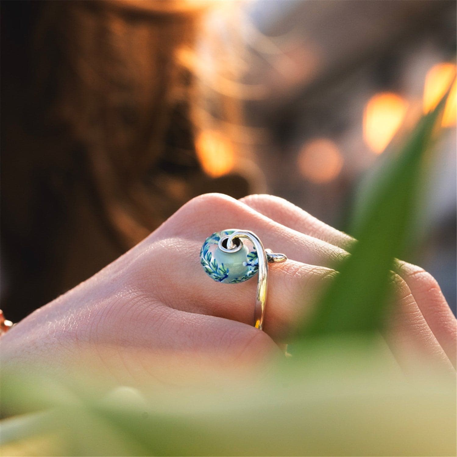 Elegant Fantasy Ring - 8 3/4 13