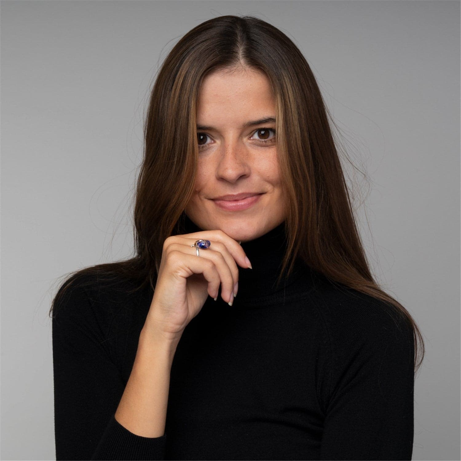 Elegant Fantasy Ring - 8 3/4 5